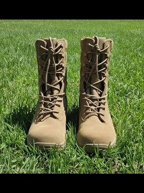 Belleville C312 ST Steel Toe Boots 11.5Men's Tactical Lace-Up Boots in Tan Suede